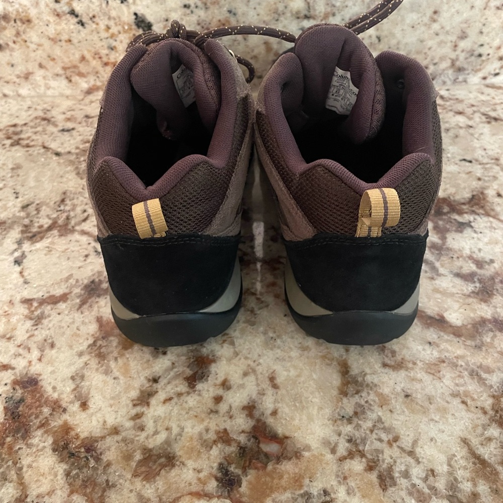 Columbia brand men’s hiking shoes US size 9.5 - Picture 6 of 7